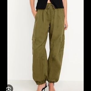 Old Navy Olive Cargo Jogger Pants for Women